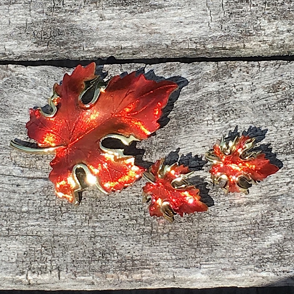 - Vintage Leaf Enamel Brooch & Earring Set! EUC!